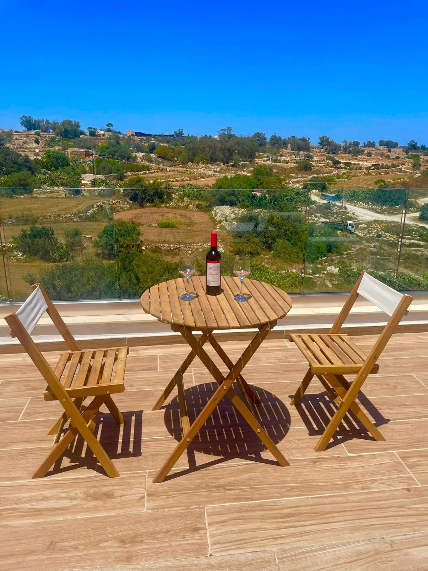 Axtart Penthouse With Amazing Views * Marsaxlokk